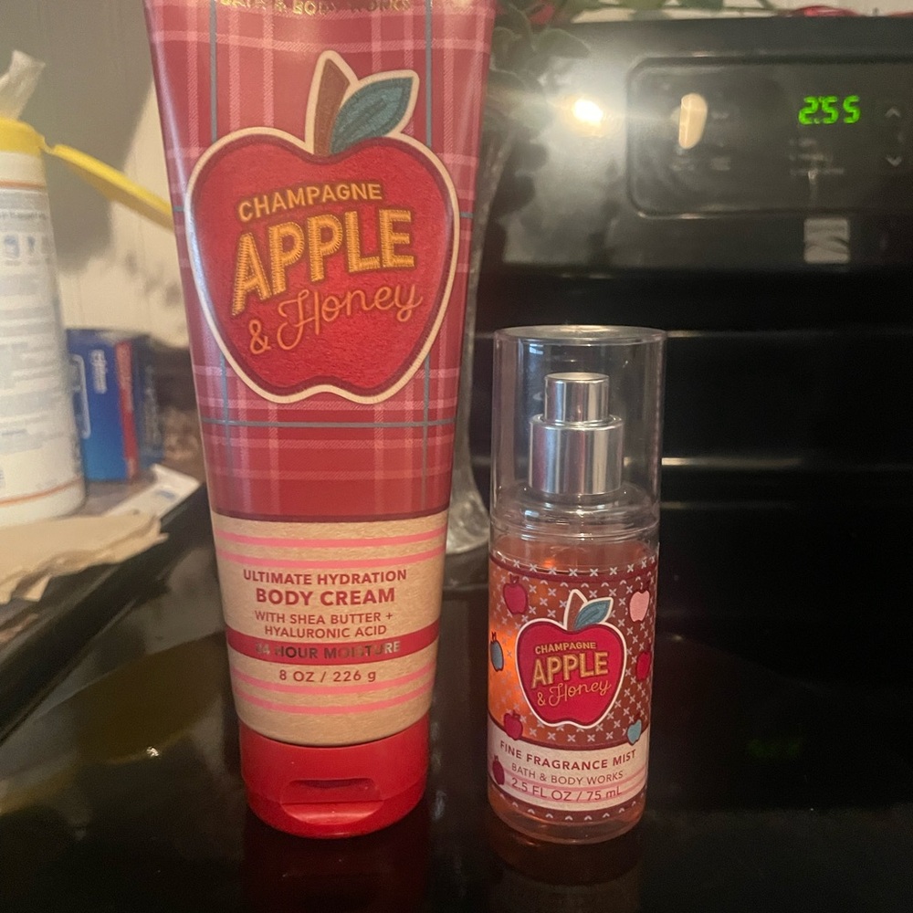 Bath and Body Works Champagne Honey and Apple set